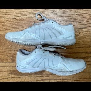 Varsity Cheer shoes 5.5